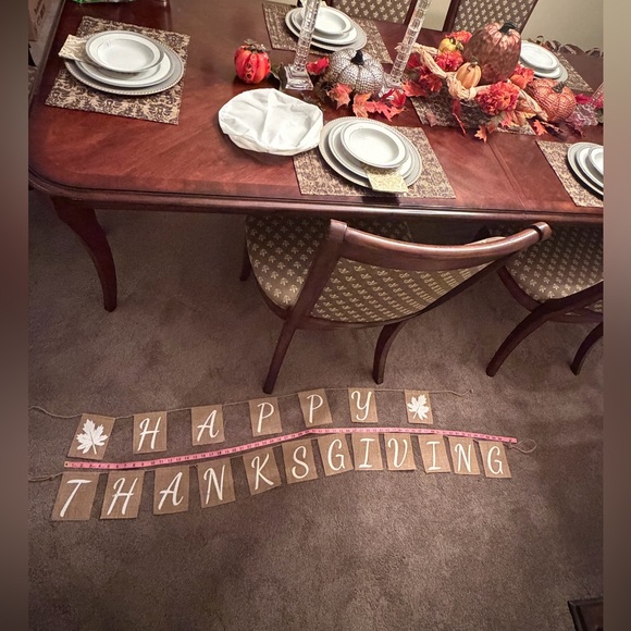 EUC HAPPY THANKSGIVING BURLAP SIGN - Picture 3 of 5